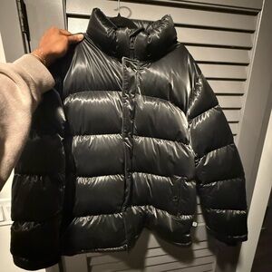 The Super Puff Liquid Shine- Aritzia